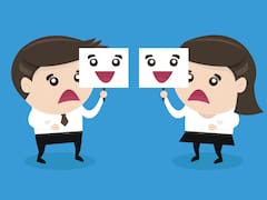 La máscara de la felicidad: cómo manejar la presión social por mostrar una vida perfecta, incluso en el trabajo